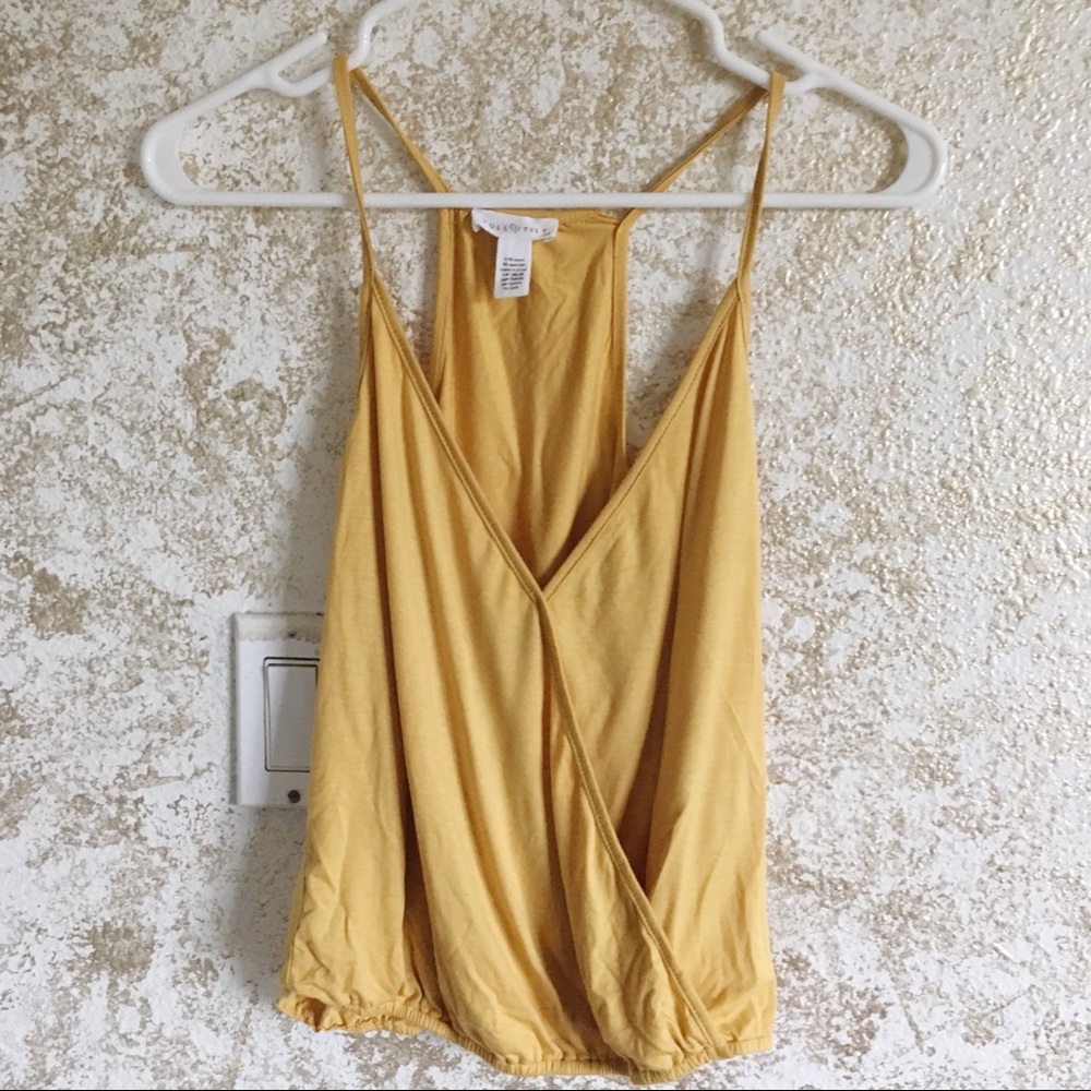 V neck tank top never worn